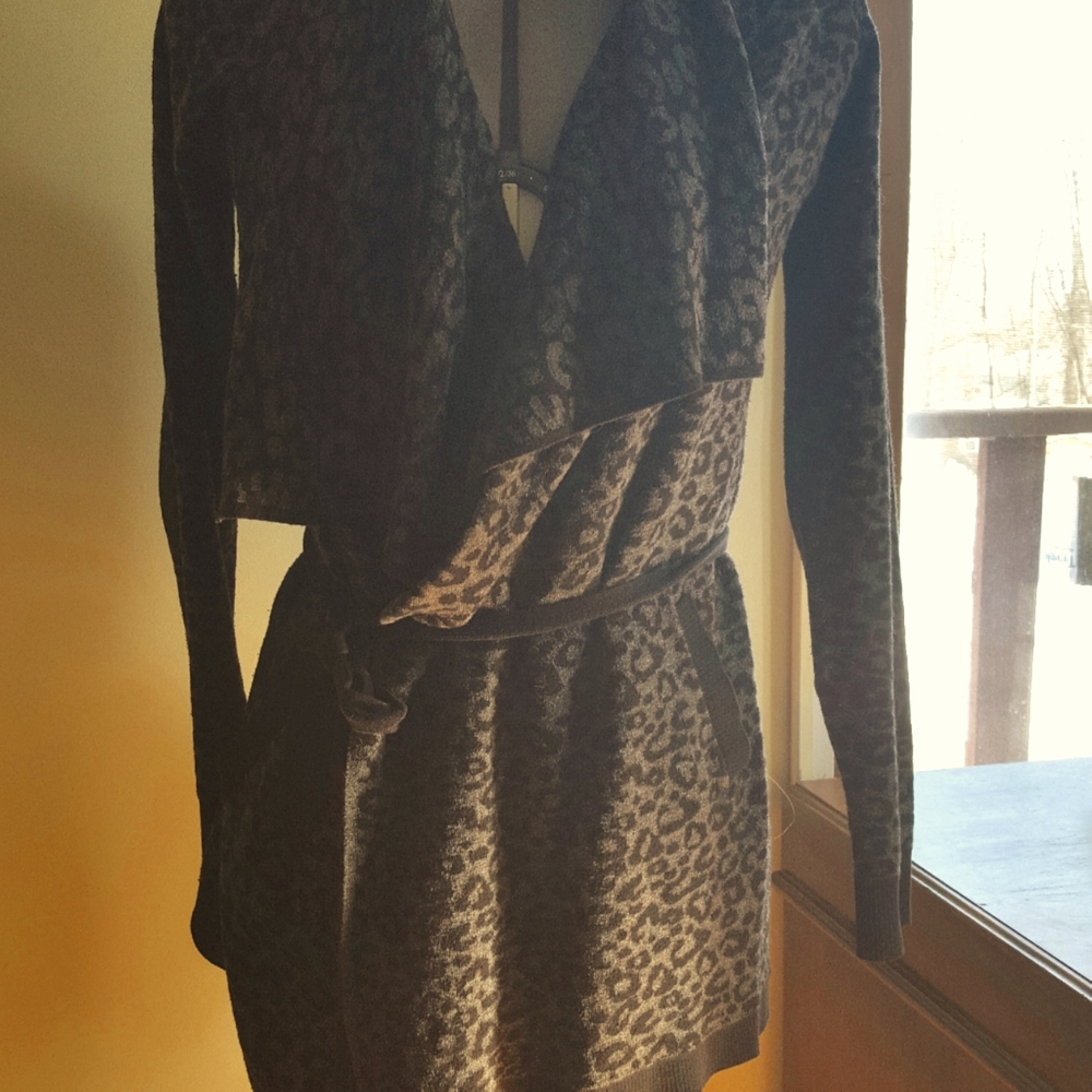 3/$40- Leopard print waterfall cardigan